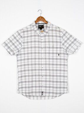 O'Neill Maverick Series White Black Grid Plaid Button Down Shirt Size M